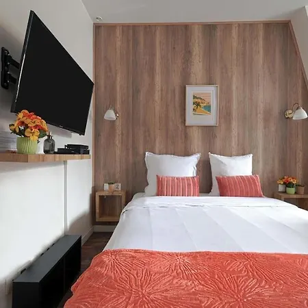 Apartment For 2 Close To Champs De Mars